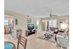 27 Colonial Club Drive 100, Boynton Beach, FL 33435 Sold 02/05/25