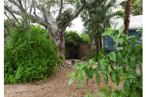 304 SE 3rd Avenue, Delray Beach, FL 33483 Sold 12/13/24