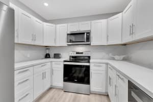 320 SE 4th Avenue, Delray Beach, FL 33483 - MLS#R11029201
