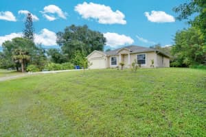 9336 102nd Court, Vero Beach, FL 32967 Sold 03/17/25