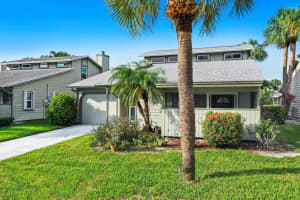 911 NE Dahoon Terrace, Jensen Beach, FL 34957 Sold 08/22/25