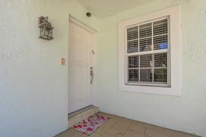 12 Admirals Court, Palm Beach Gardens, FL 33418 Sold 11/13/24
