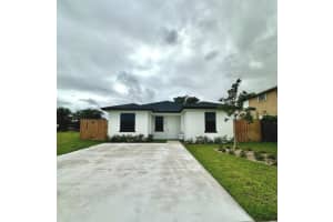 587 W 7th Street, Riviera Beach, FL 33404 Sold 11/25/24
