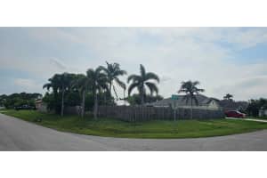 498 SW Namoit Place, Port Saint Lucie, FL 34953 Sold 02/28/25