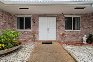 541 SE 17th Avenue, Deerfield Beach, FL 33441 Sold 04/15/25