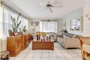 393 Northampton S, West Palm Beach, FL 33417 Sold 04/24/25