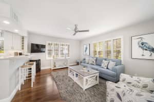 100 Venetian Drive 1, Delray Beach, FL 33483 Sold 04/01/25