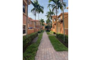 4907 Schooner Drive 5207, Dania Beach, FL 33312 Sold 12/13/24