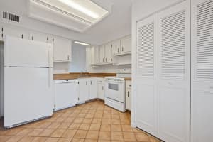 6650 S Oriole Boulevard 4050, Delray Beach, FL 33446 Sold 05/05/25