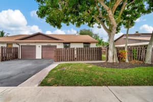 372 SW 27th Avenue, Delray Beach, FL 33445 Sold 04/02/25