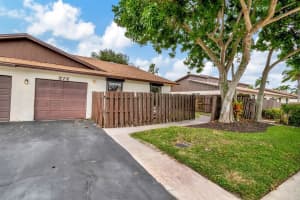 372 SW 27th Avenue, Delray Beach, FL 33445 Sold 04/02/25