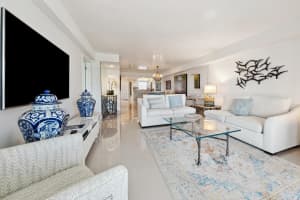 1040 Banyan 504c Road 504c, Boca Raton, FL 33432 - MLS#R11029663