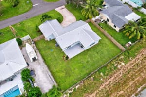 8631 SE Sandcastle Circle, Hobe Sound, FL 33455 Sold 12/04/24