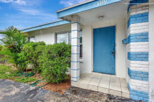 3349 E El Vedado Court E, West Palm Beach, FL 33405 Sold 11/19/24