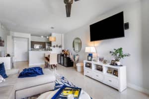 550 Okeechobee Boulevard 1112, West Palm Beach, FL 33401 - MLS#R11029861