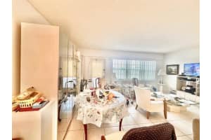 208 Preston E, Boca Raton, FL 33434 Sold 02/24/25