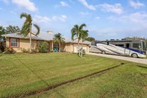 105 SE Crosspoint Drive, Port Saint Lucie, FL 34983 Sold 11/25/24