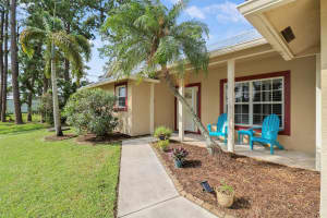 105 SE Crosspoint Drive, Port Saint Lucie, FL 34983 Sold 11/25/24