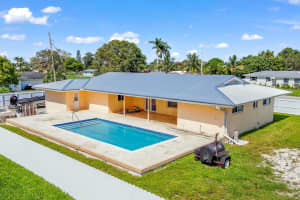 334 SE Avenue I, Belle Glade, FL 33430 Sold 04/11/25