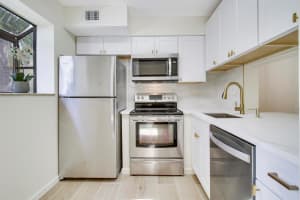 2753 S Oakland Forest Drive 204, Oakland Park, FL 33309 Sold 01/24/25