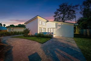 917 Chippewa Street, Jupiter, FL 33458 Sold 12/31/24