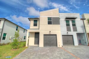 3521 Joshua Tree Street, Palm Springs, FL 33461 Sold 12/26/24