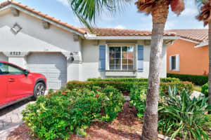 6525 Oxford Circle 104, Vero Beach, FL 32966 Sold 03/18/25