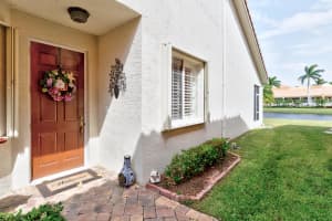 6525 Oxford Circle 104, Vero Beach, FL 32966 Sold 03/18/25