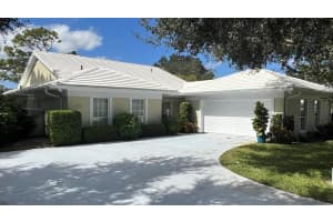 5855 Magnolia Lane, Vero Beach, FL 32967 Sold 02/12/25