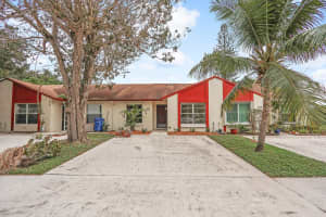 202 Palmetto Court, Jupiter, FL 33458 Sold 07/17/25