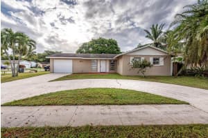 10225 Sleepy Brook Way, Boca Raton, FL 33428 Sold 05/07/25