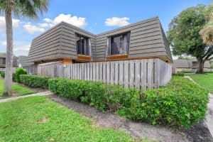 1102 11th Way, West Palm Beach, FL 33407 Sold 03/28/25