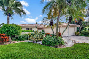 12 Woods Lane, Boynton Beach, FL 33436 Sold 05/15/25