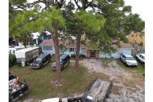 2728 Sunrise Boulevard, Fort Pierce, FL 34982 Sold 05/14/25