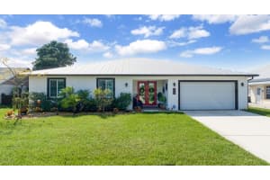 314 Ne Surfside Avenue, Port Saint Lucie