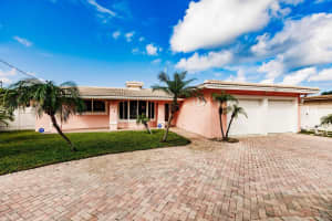 2425 SE 12th Street, Pompano Beach, FL 33062 Sold 02/11/25