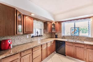 2425 SE 12th Street, Pompano Beach, FL 33062 Sold 02/11/25