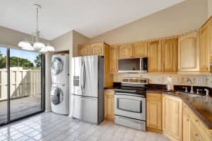 1022 Green Pine Boulevard D, West Palm Beach, FL 33409 Sold 01/17/25