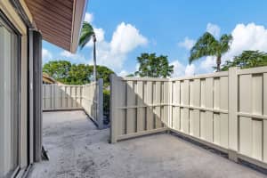 1022 Green Pine Boulevard D, West Palm Beach, FL 33409 Sold 01/17/25