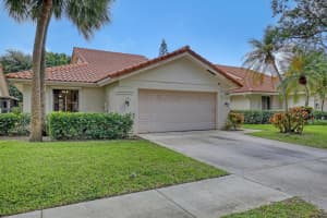 2580 Iroquois Circle, West Palm Beach, FL 33409 Sold 04/01/25