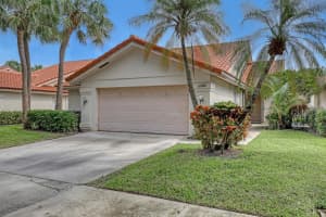 2580 Iroquois Circle, West Palm Beach, FL 33409 Sold 04/01/25