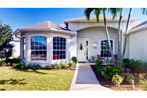 190 53rd Court SW, Vero Beach, FL 32968 Sold 02/18/25