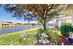 190 53rd Court SW, Vero Beach, FL 32968 Sold 02/18/25