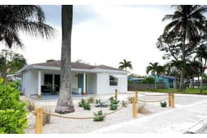 1024 S N Street, Lake Worth Beach, FL 33460 - MLS#R11030639