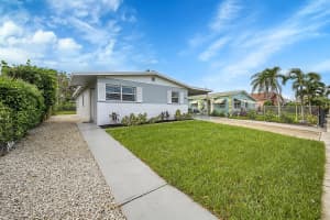 1055 W 26th Street, Riviera Beach, FL 33404 Sold 12/17/24