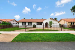 271 SW 129th Court, Miami, FL 33184 Sold 12/19/24