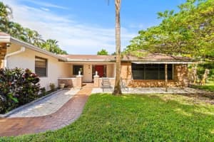 4755 Richmond Mews, Haverhill, FL 33415 Sold 01/09/25