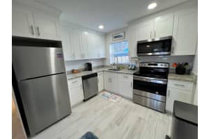 208 SE 1st Avenue, Boynton Beach, FL 33435 Sold 03/24/25