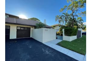 354 SW 28th Avenue, Delray Beach, FL 33445 - MLS#R11030976
