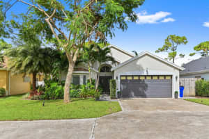 106 Pimlico Way, Royal Palm Beach, FL 33411 Sold 12/13/24